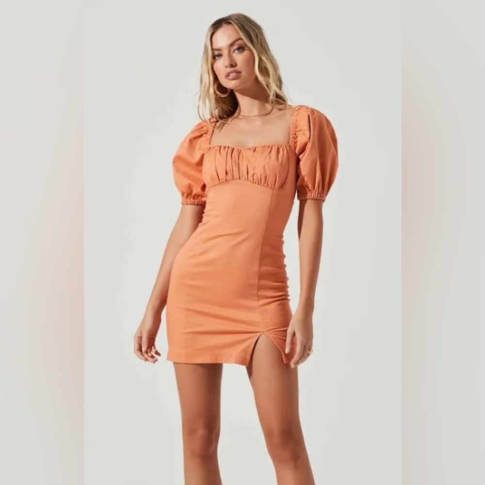 ASTR the Label Wendy Dress in Papaya w/ Puff Sleeves in Papaya